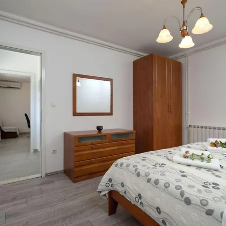 One Bedroom With Terrace And Sea View 4 Lägenhet *